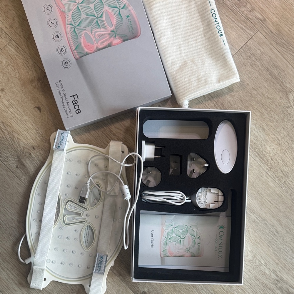 Omnilux Contour LED Face Mask - White